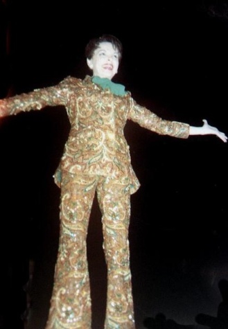 August 31, 1967. Judy Garland performs on Boston Common. Boston Globe reported crowd at 100,000.